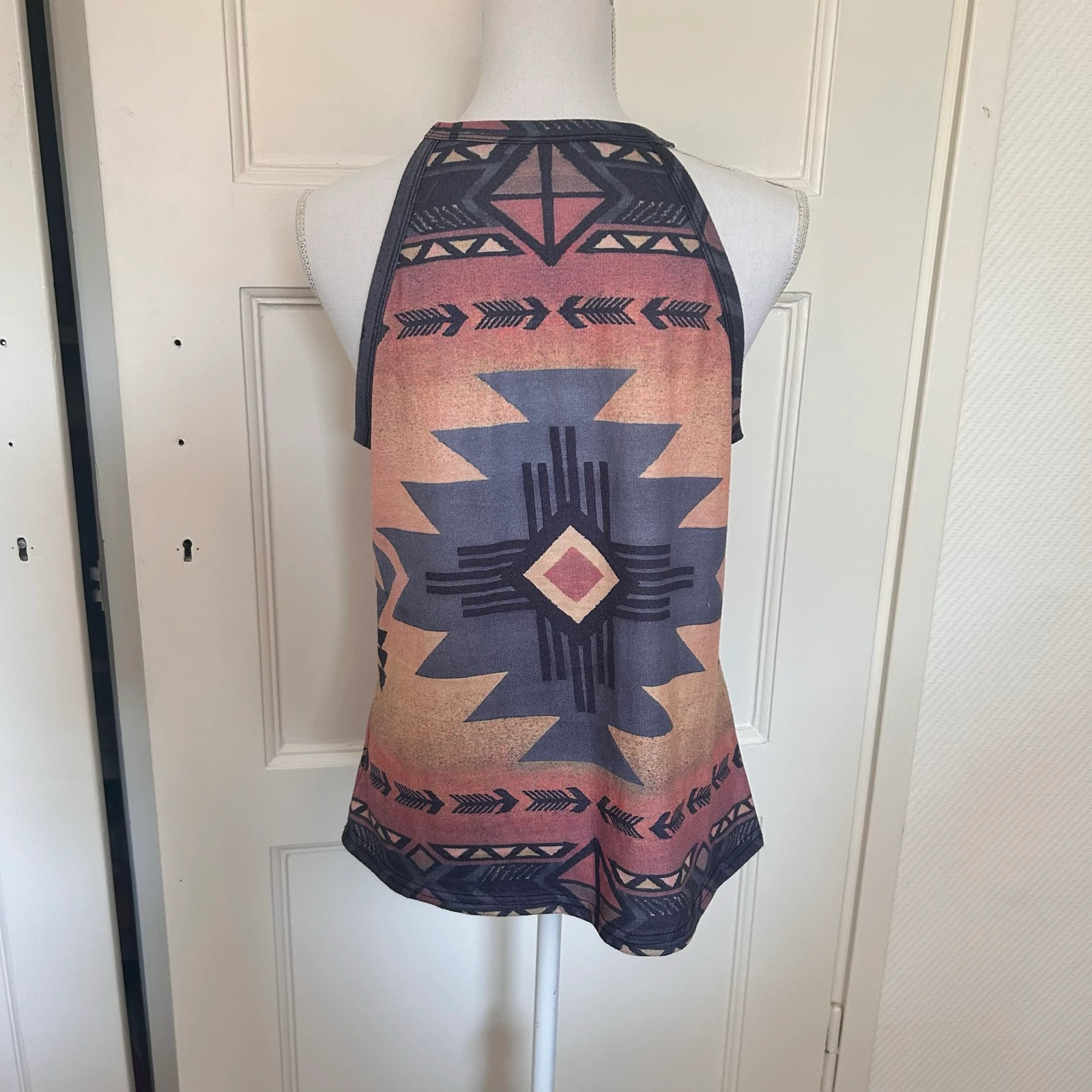 Top halter boho con estampado azteca/etnográfico Sunset – Talla M – photo 4